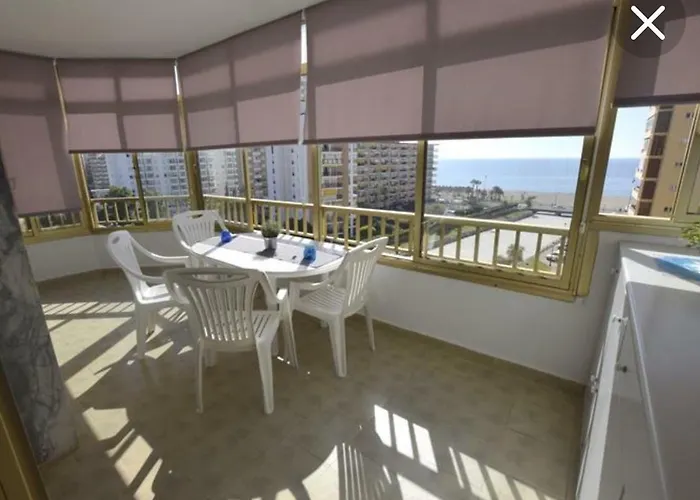 Con Vistas דירה