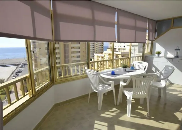 Con Vistas דירה